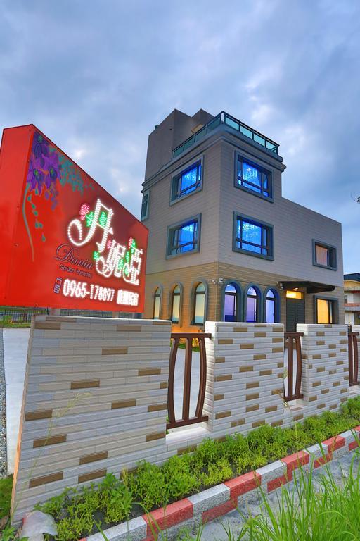 Bed and Breakfast Dania Garden Luodong Esterno foto