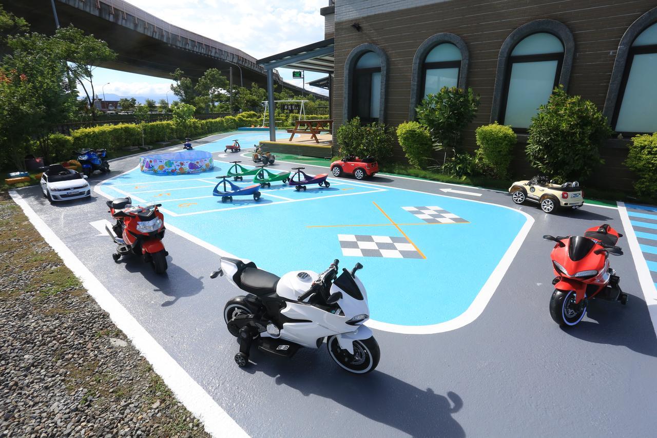 Bed and Breakfast Dania Garden Luodong Esterno foto